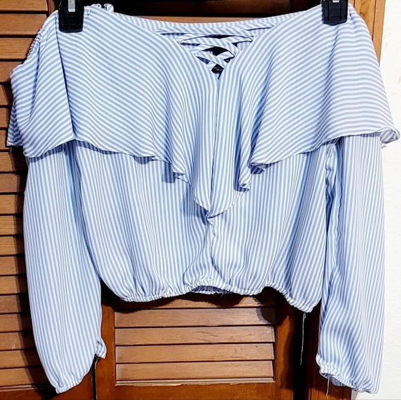 Rue21 Light Blue Striped Off The Shoulder Cropped Blouse W/ Ruffle Detail. Sz Xs - Picture 3 of 10